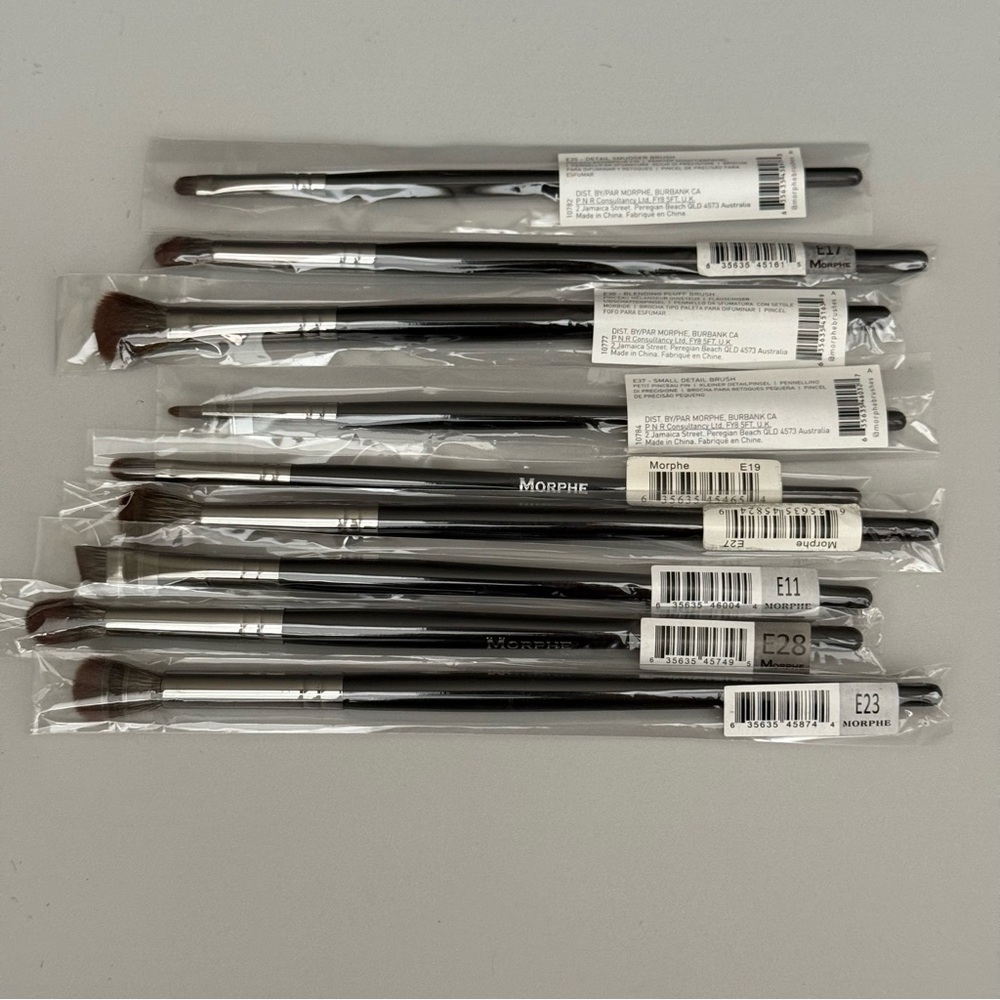 Morphe | Makeup Brush with Black Handles, New